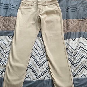 Old Navy Khaki pants: Size:4/ Petite